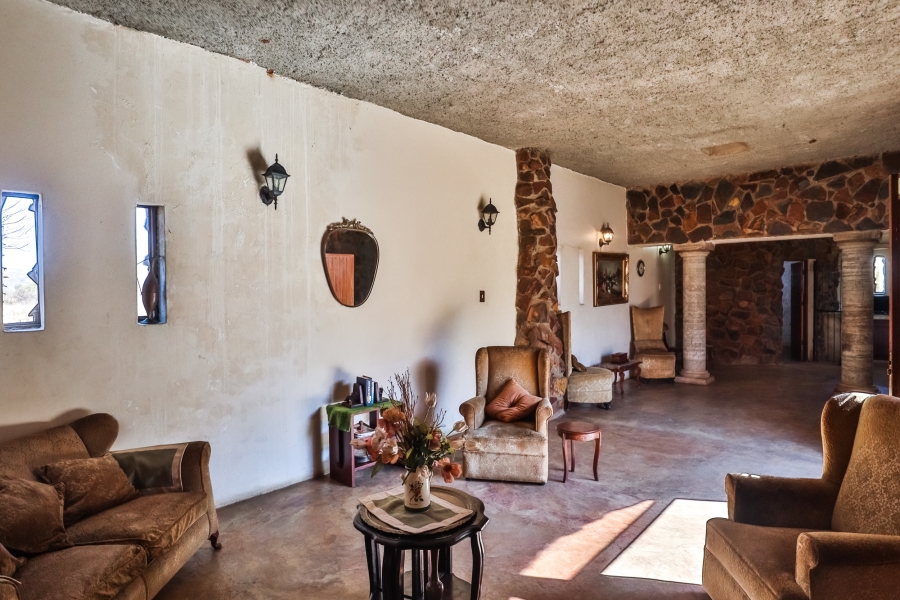 8 Bedroom Property for Sale in Rietfontein AH North West